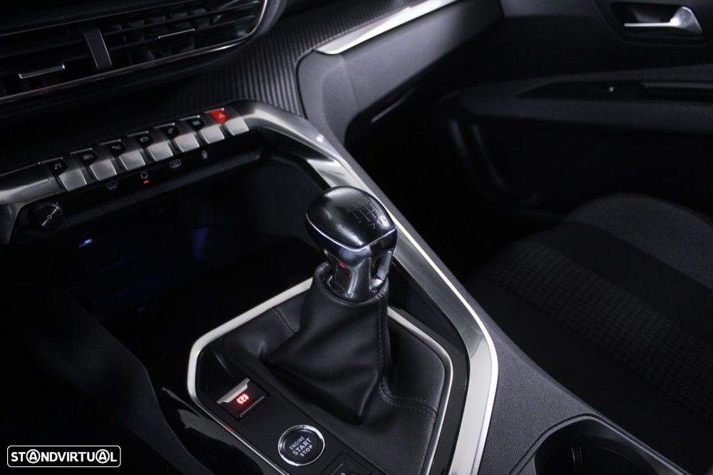 Peugeot 3008 1.2 PureTech Active Pack - 30