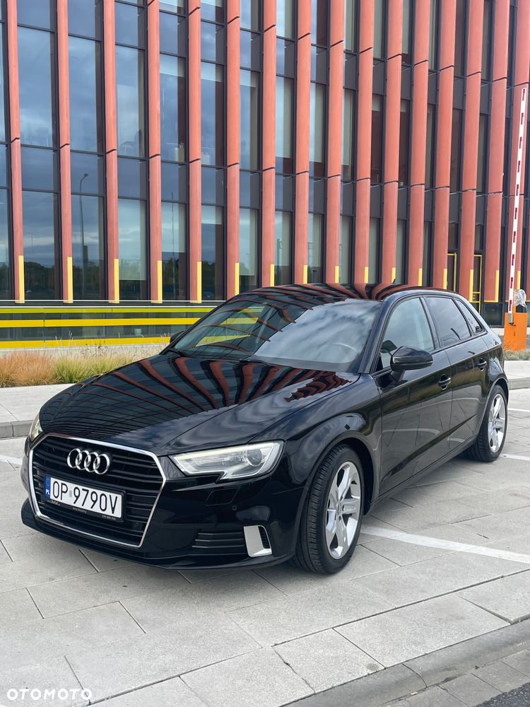 Audi A3 Sportback - 1