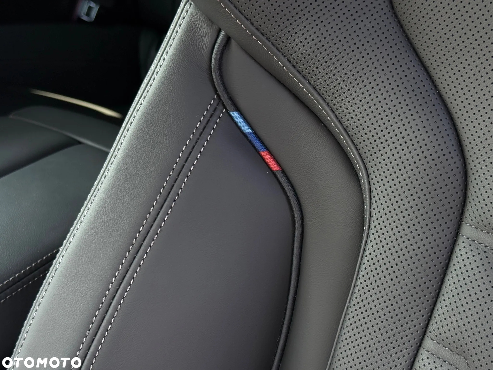 BMW Seria 8 840i xDrive - 15