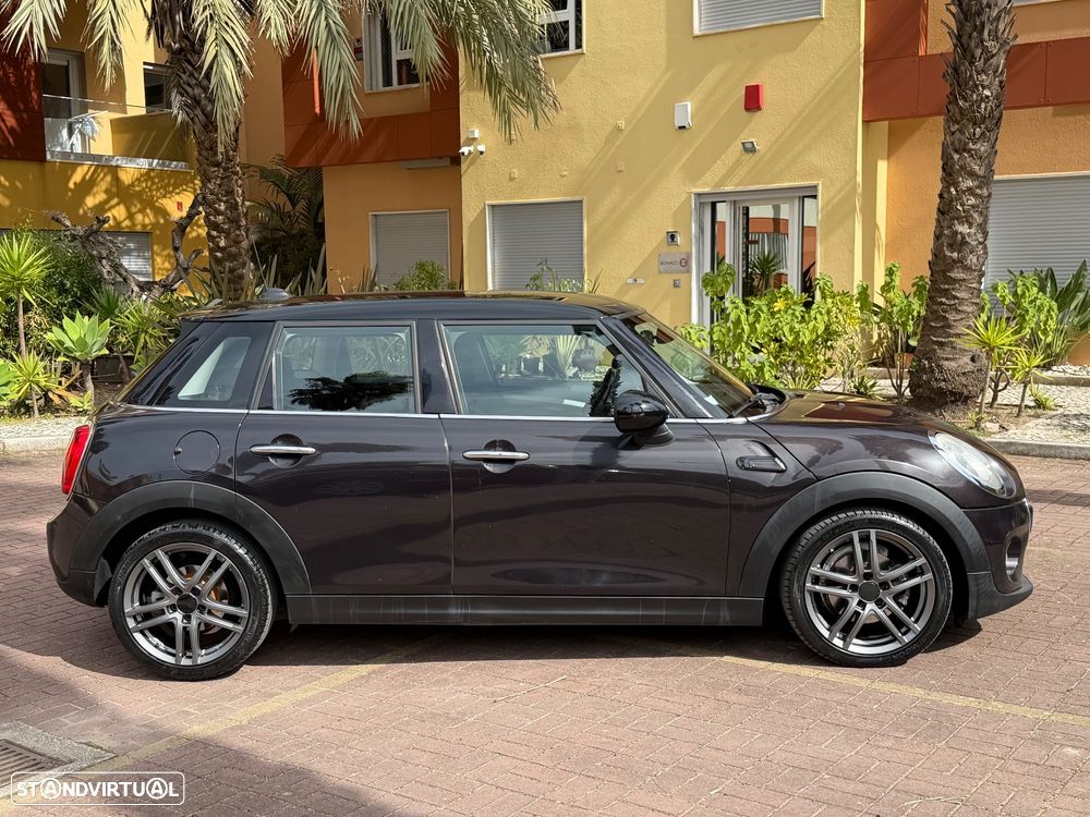 MINI 5 Portas Cooper D - 12