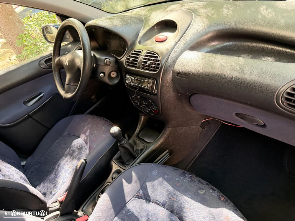 Peugeot 206 1.1 Color Line - 16
