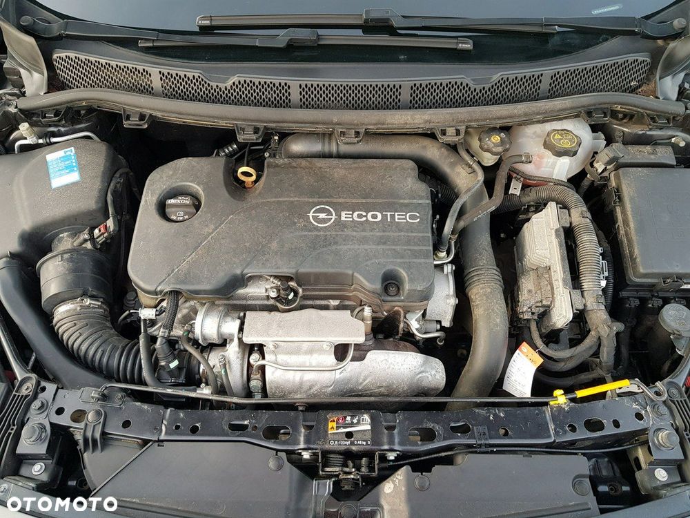 Opel Astra 1.4 Turbo Dynamic - 19