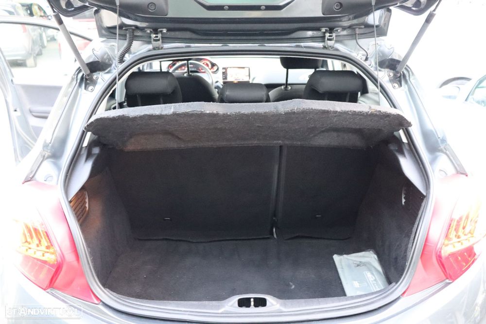 Peugeot 208 1.2 VTi SE Style - 19