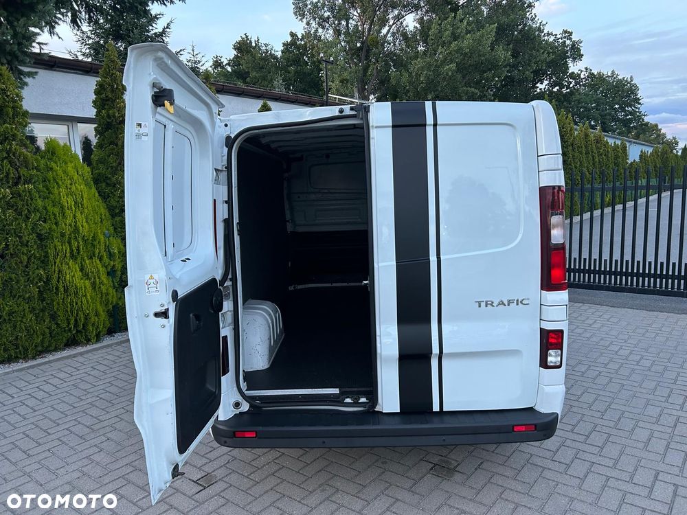 Renault Trafic - 14