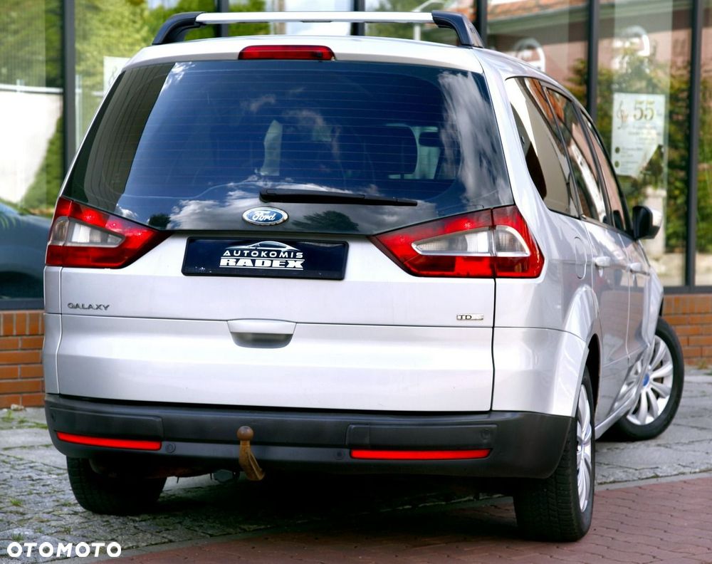 Ford Galaxy 2.0 TDCi Ambiente - 21