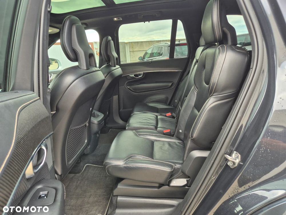 Volvo XC 90 D5 AWD Geartronic RDesign - 32
