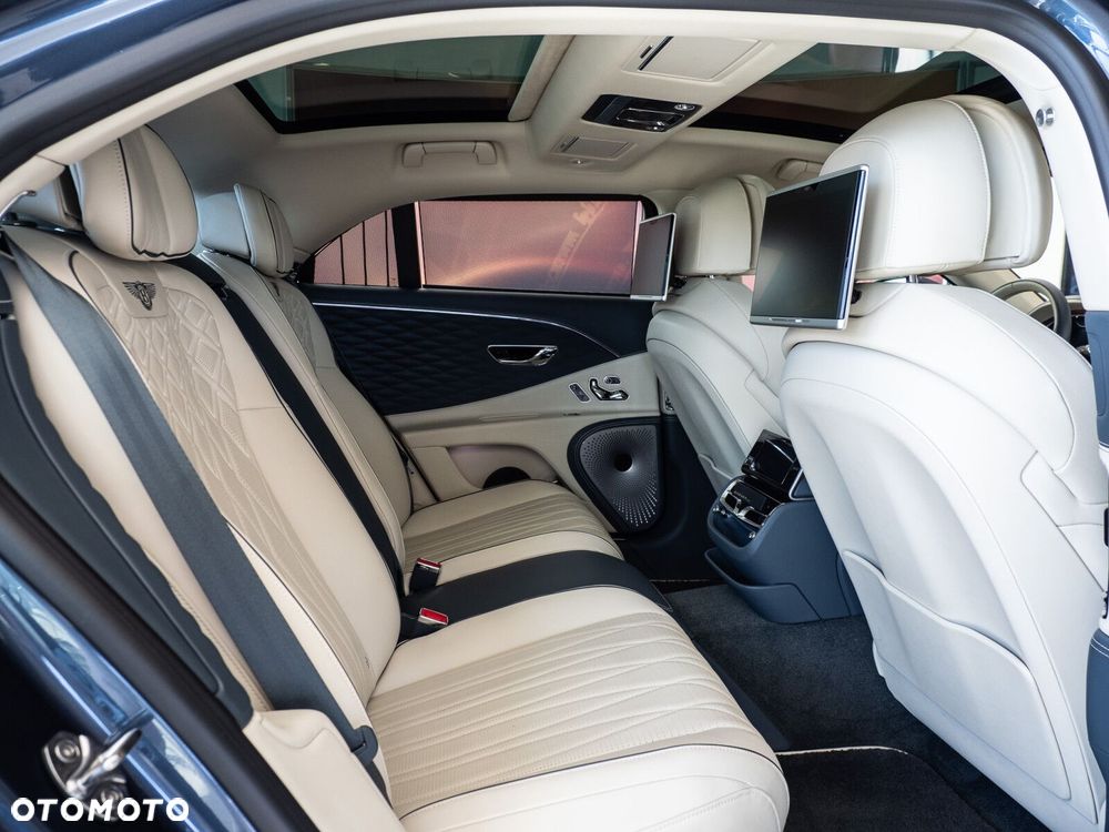 Bentley Flying Spur - 21