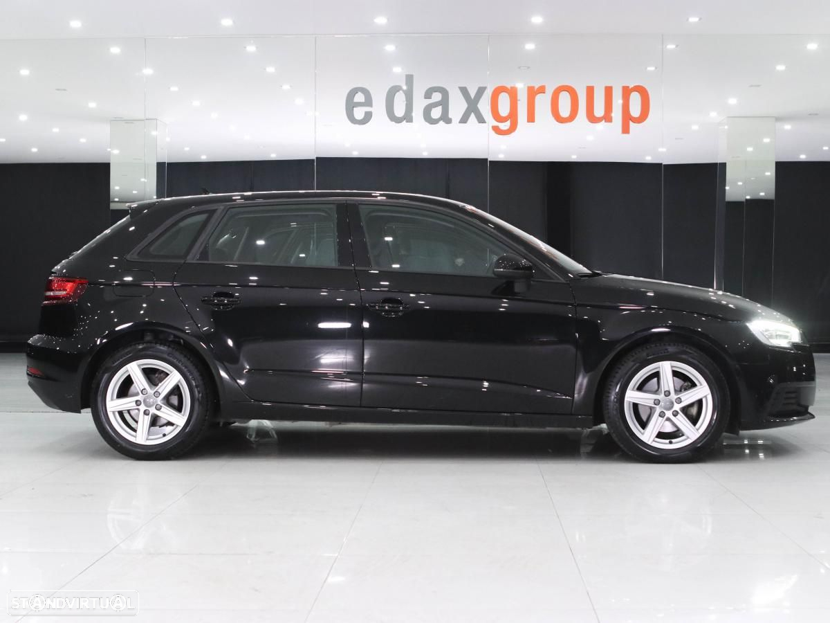 Audi A3 Sportback 30 TDI - 2