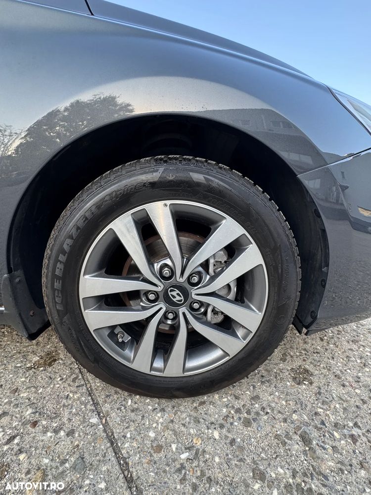 Hyundai i30 1.0 T-GDI 120CP 5DR M/T Launch Edition Highway - 12