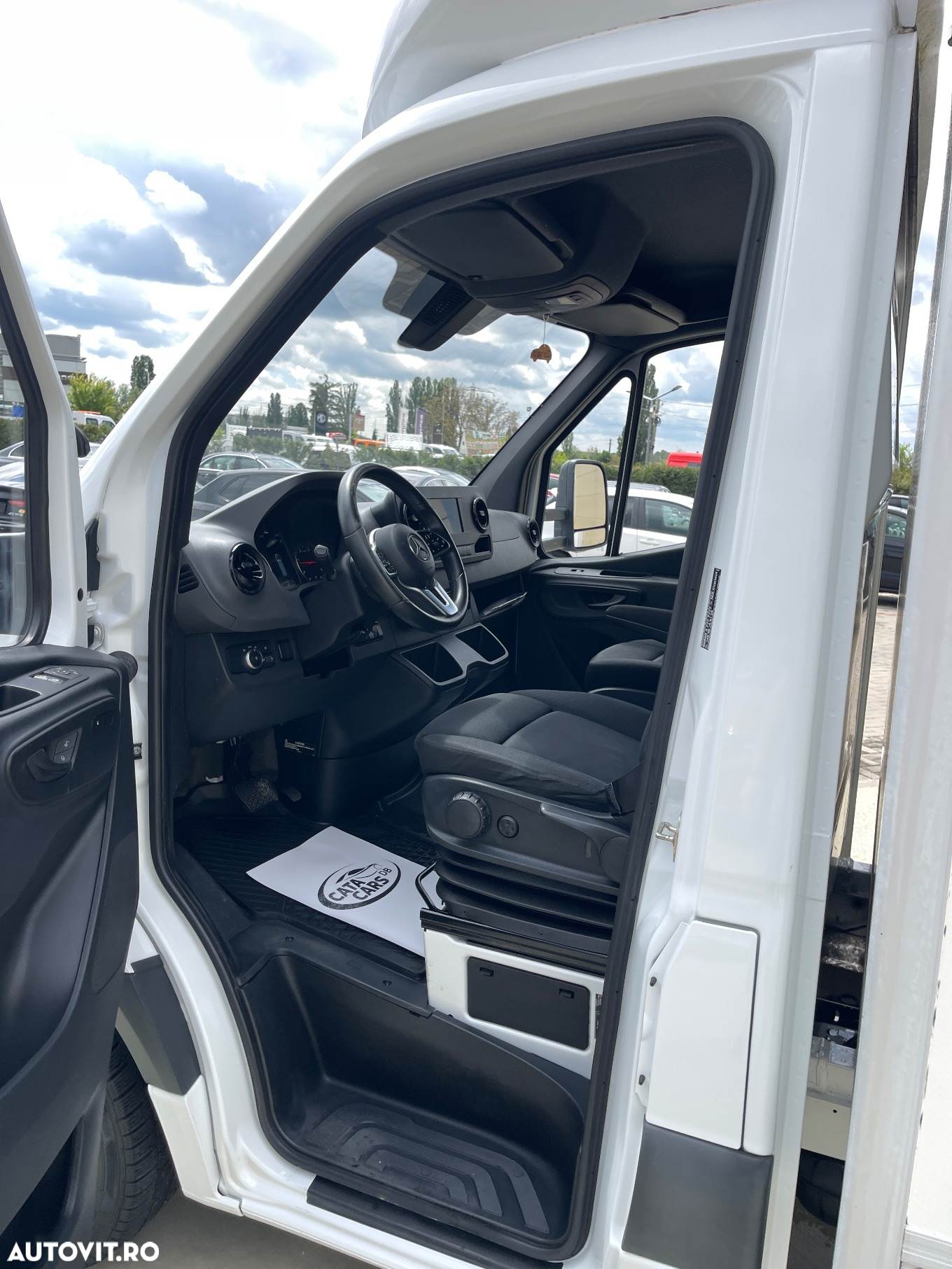 Mercedes-Benz Sprinter 319 3.0CDI V6  KOFFER  LIFT  AUTOMAT - 22