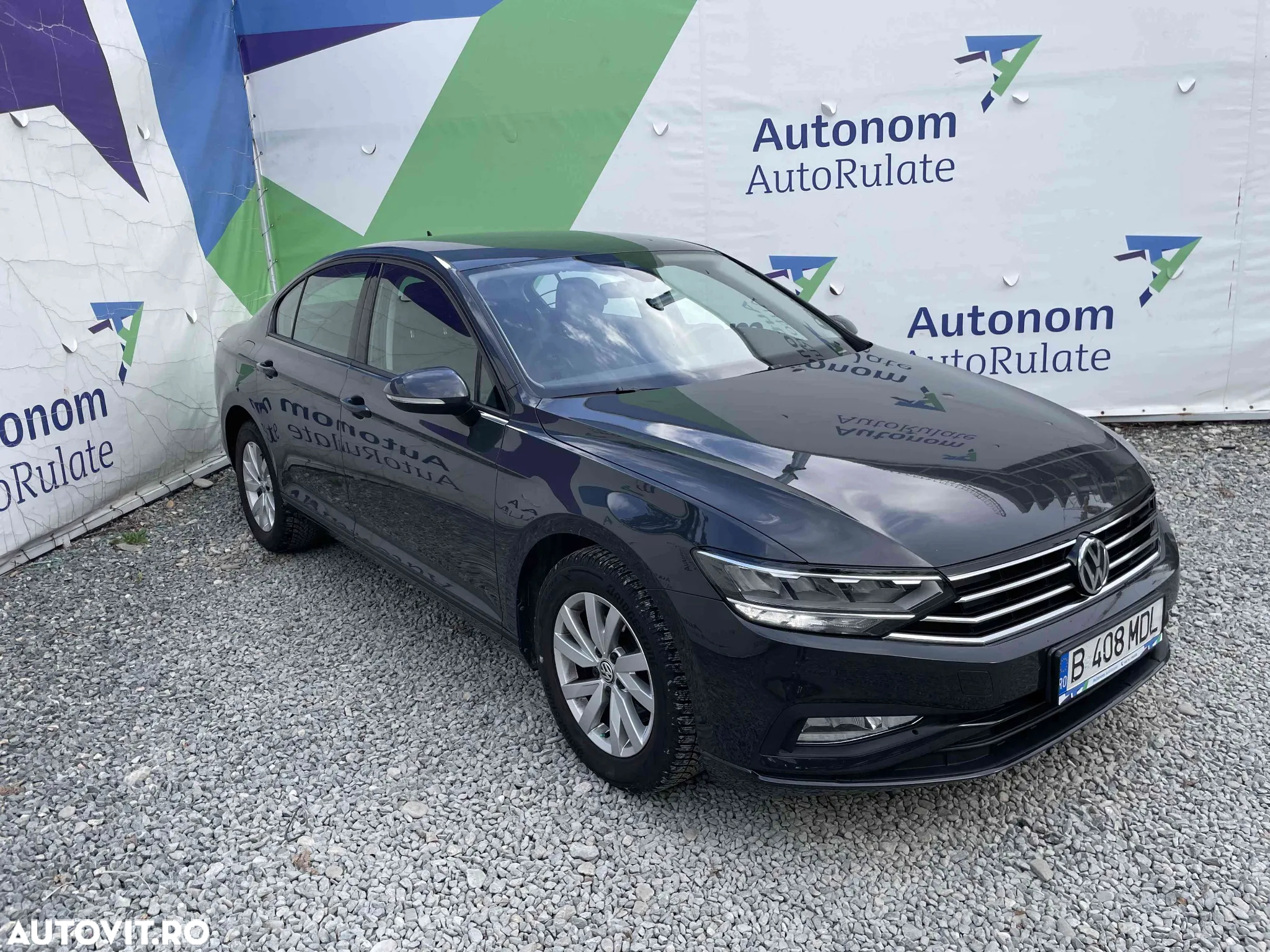 Volkswagen Passat - 3