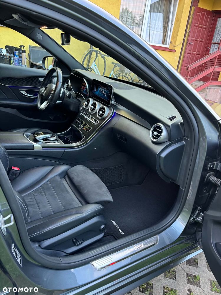 Mercedes-Benz Klasa C 200 9G-TRONIC - 31