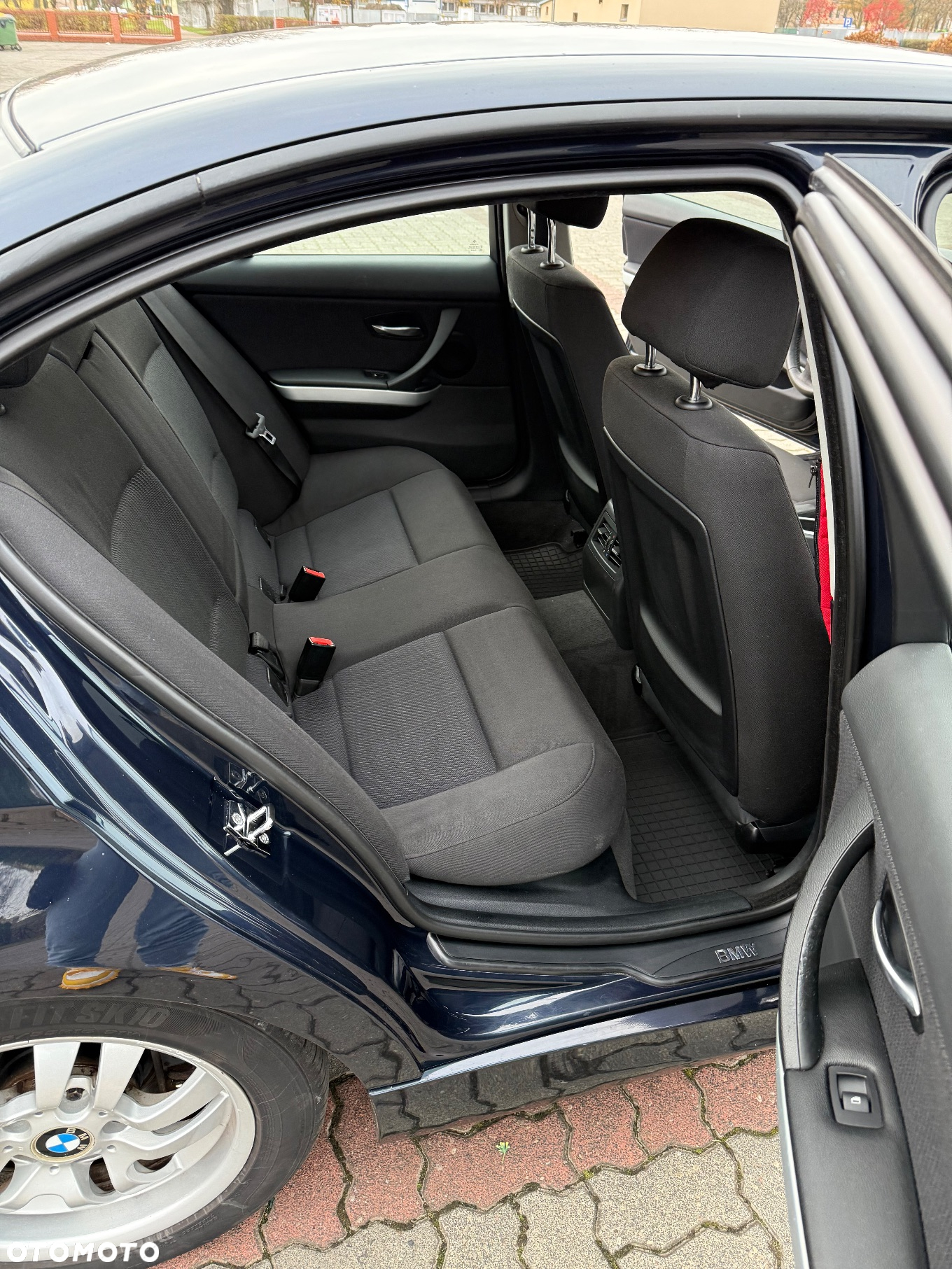 BMW Seria 3 320i - 9