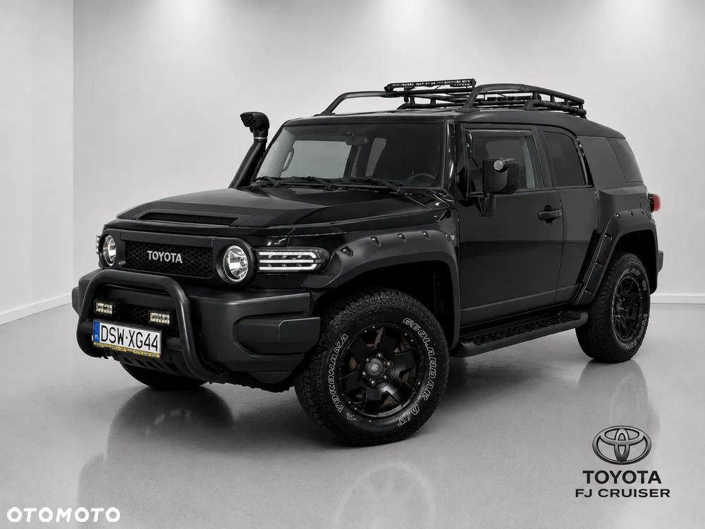 Toyota FJ - 2