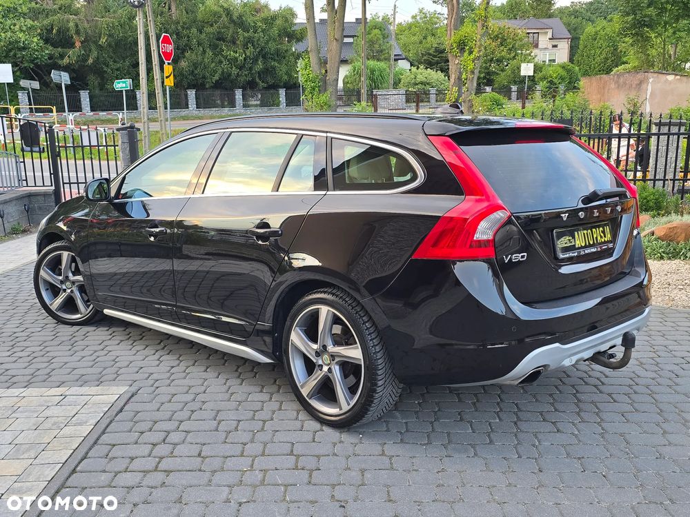 Volvo V60 D3 Summum - 14