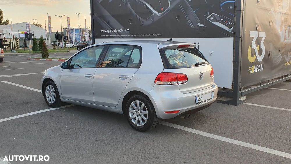 Volkswagen Golf 2.0 TDI DPF Comfortline - 12