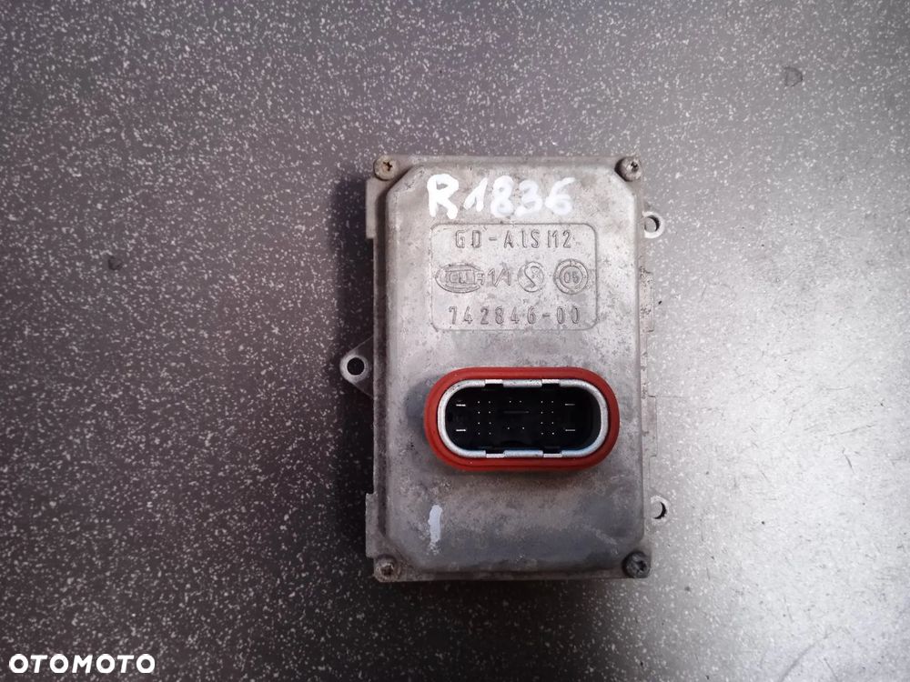 Sterownik Moduł skrętu Bixenon skrętny Opel Vectra C kombi 	24453415 - 1