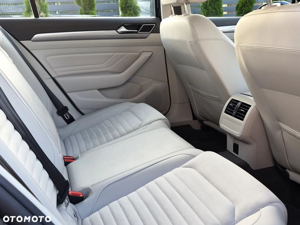 Volkswagen Passat 1.4 TSI Plug-In-Hybrid GTE - 11