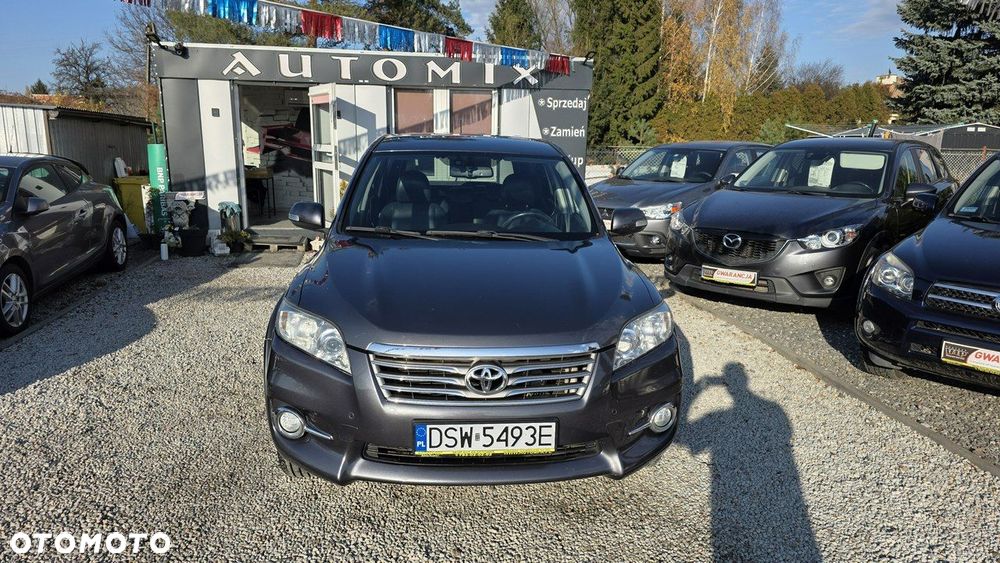 Toyota RAV4 - 8