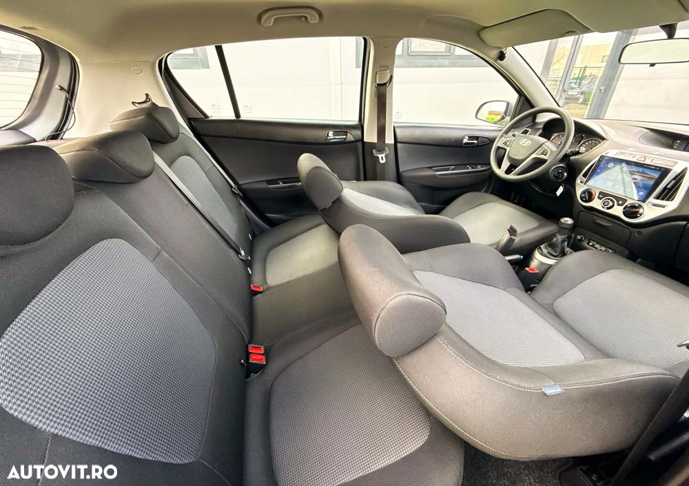 Hyundai i20 1.2 Trend - 24