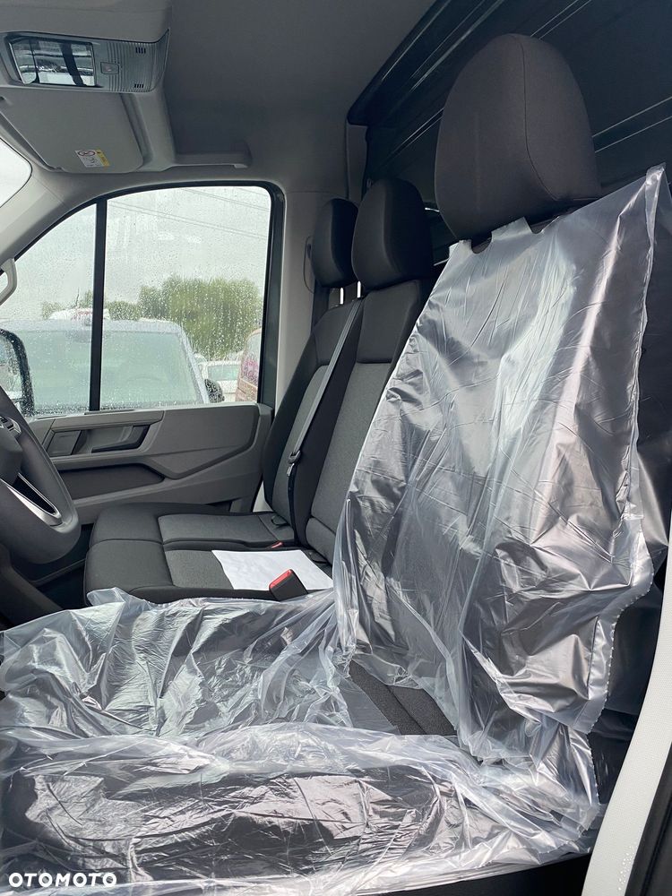 Volkswagen CRAFTER - 8