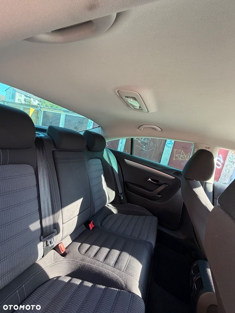 Volkswagen Passat CC 2.0 TDI 4Motion - 32