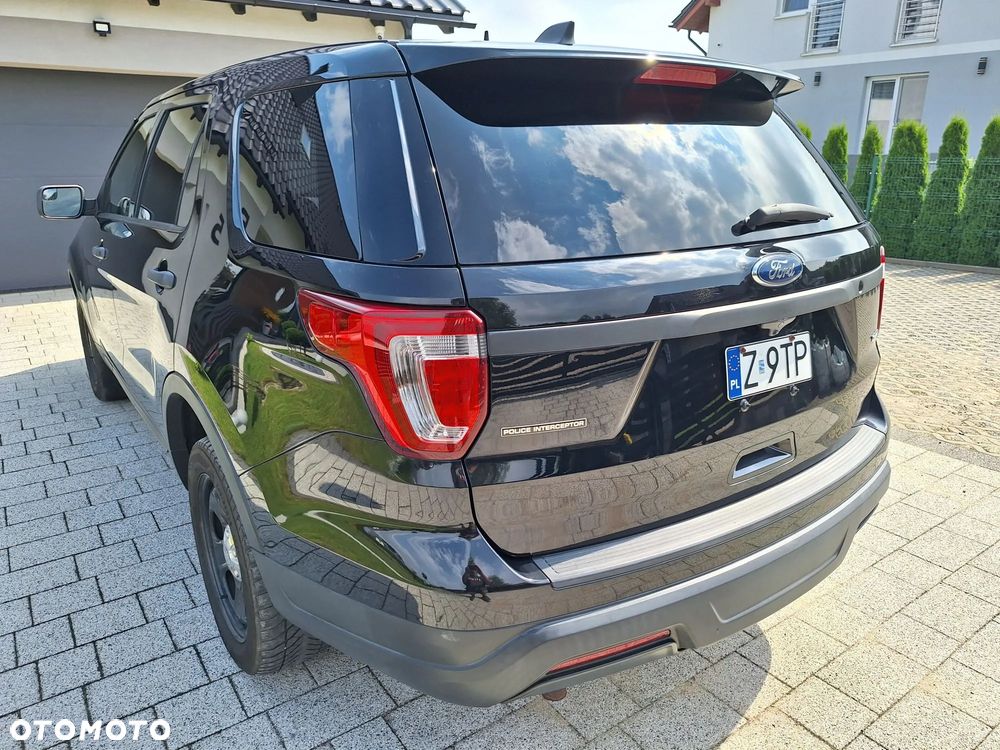 Ford Explorer - 22