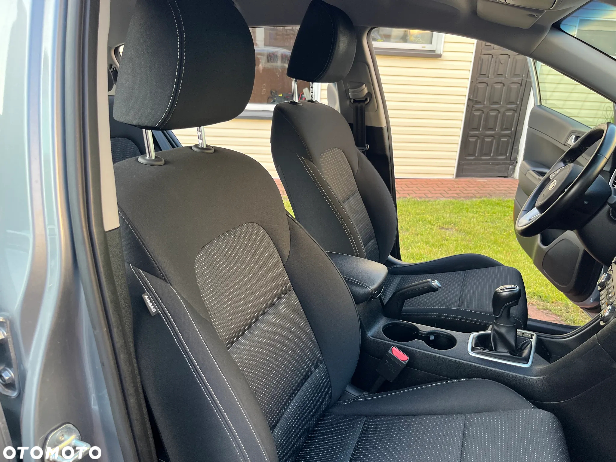 Kia Sportage 1.6 T-GDI L 4WD - 27