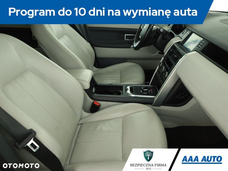 Land Rover Discovery Sport - 9