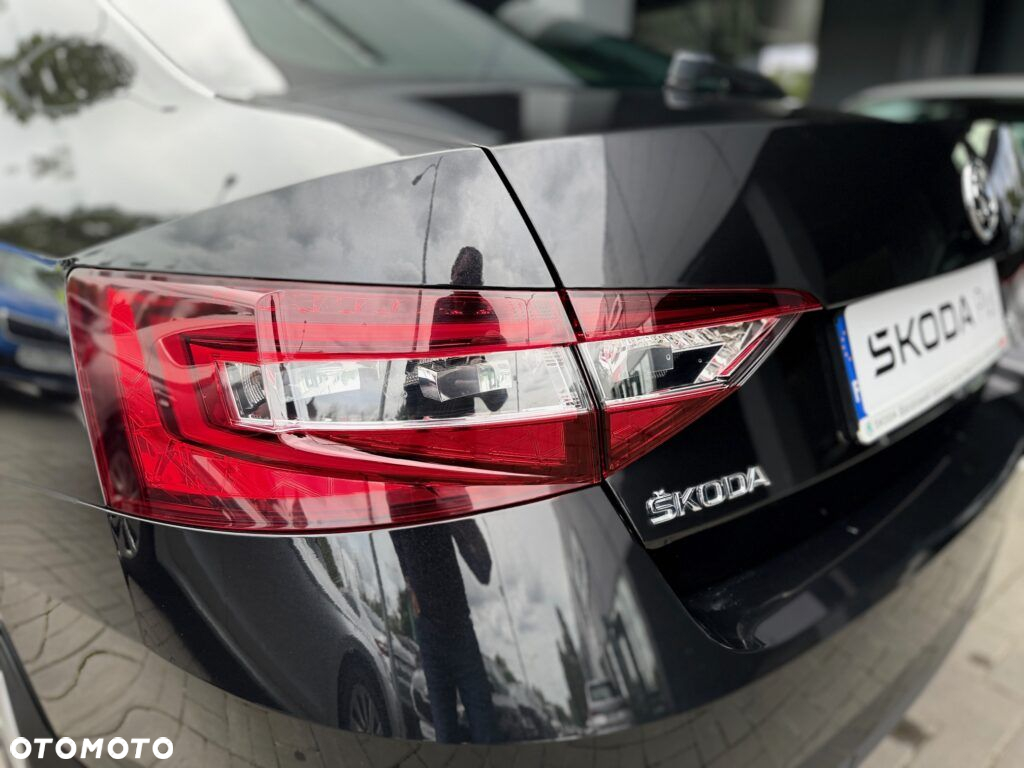 Skoda Superb 2.0 TDI Style DSG - 9