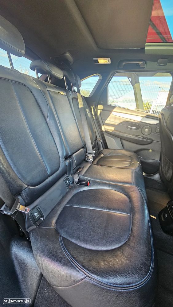 BMW 225xe Active Tourer Pack M - 53