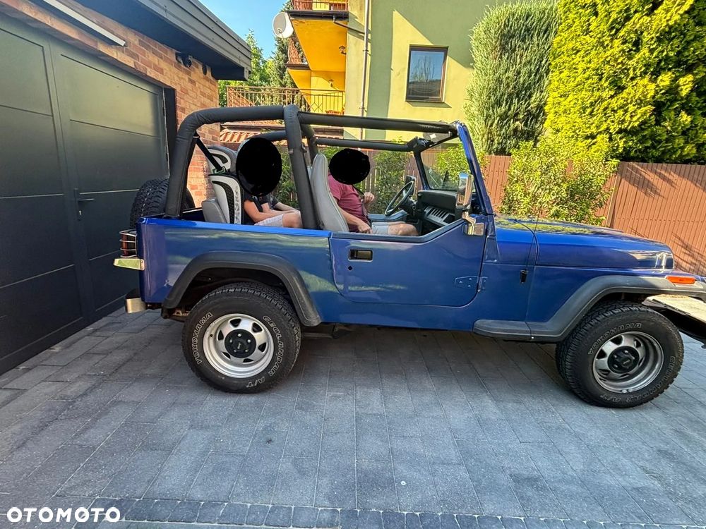 Jeep Wrangler - 10