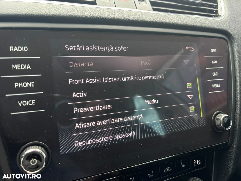 Skoda Octavia 1.6 TDI DSG Ambition - 25