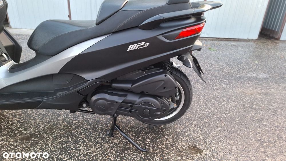 Piaggio MP-3 - 8