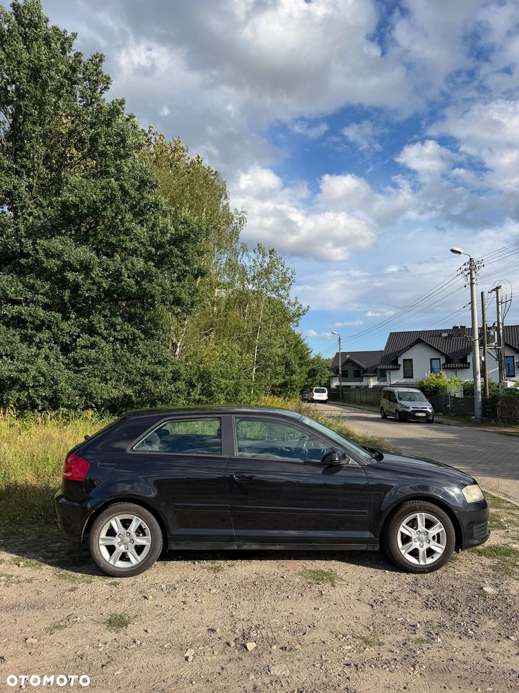 Audi A3 3-drzwiowe 1.6 TDI DPF Ambition - 5