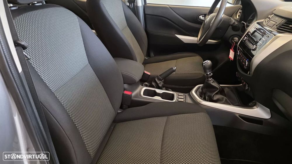 Nissan Navara 2.3 dCi CD 4WD Visia B.Dif. - 46