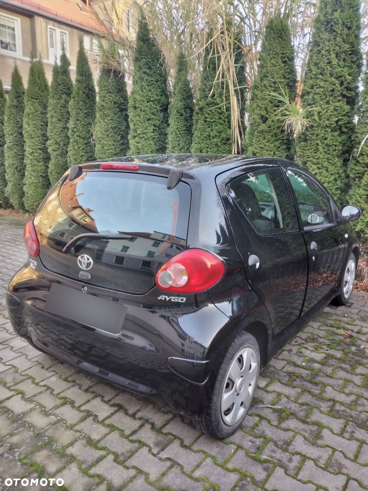 Toyota Aygo - 1