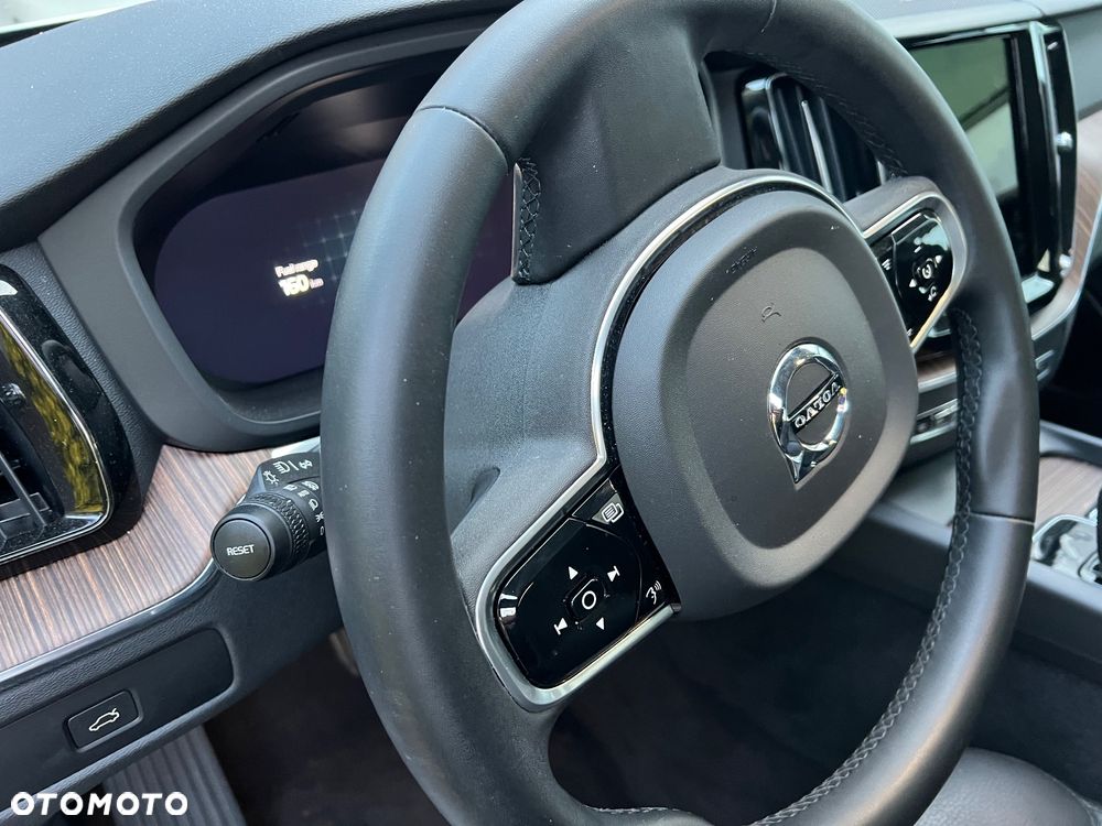 Volvo XC 60 B5 B Geartronic Momentum Pro - 21