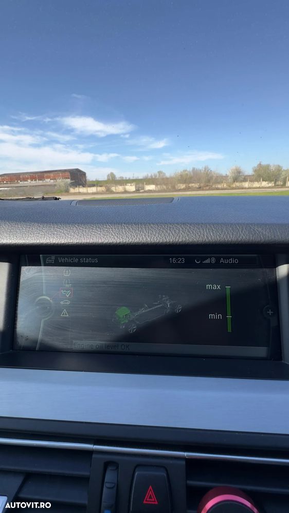 BMW Seria 5 520d - 30