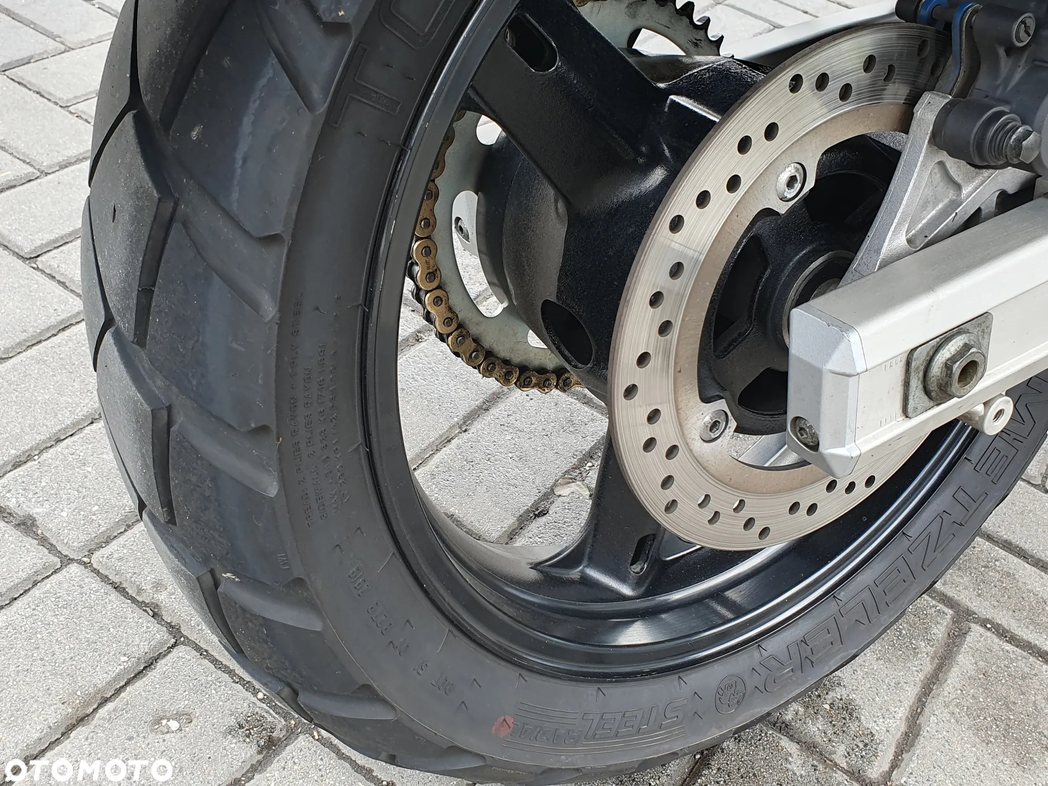 Suzuki V-STROM - 13