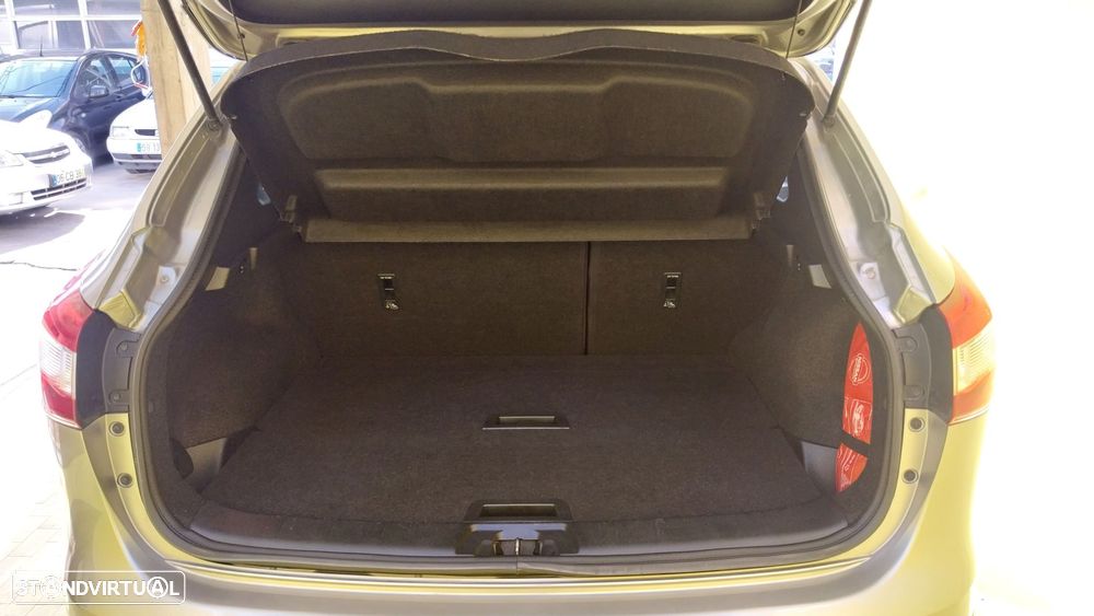 Nissan Qashqai 1.5 dCi Tekna - 15