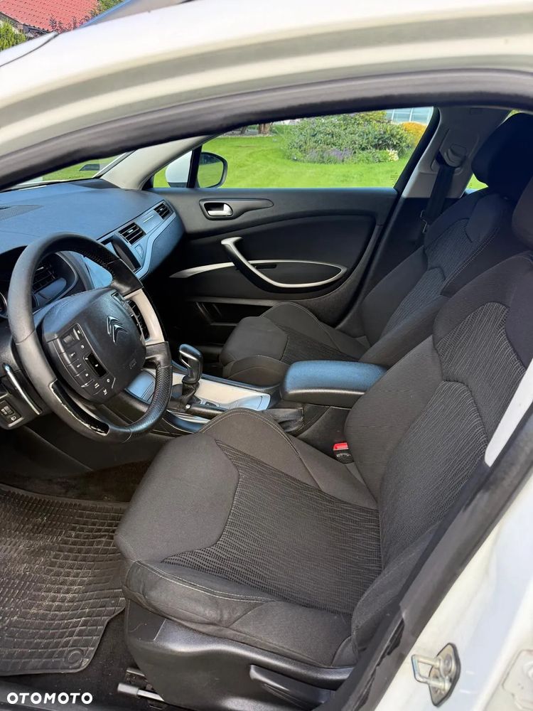 Citroën C5 Tourer e-HDi 115 EGS6 FAP Selection - 11