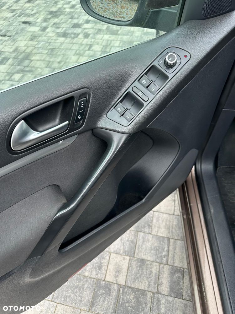 Volkswagen Tiguan - 8