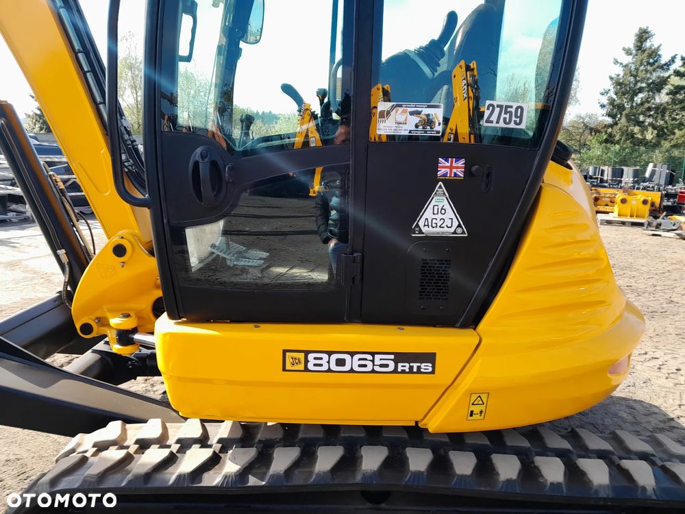 JCB 8065 RTS - 12