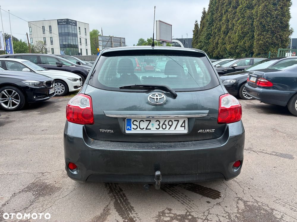 Toyota Auris - 6