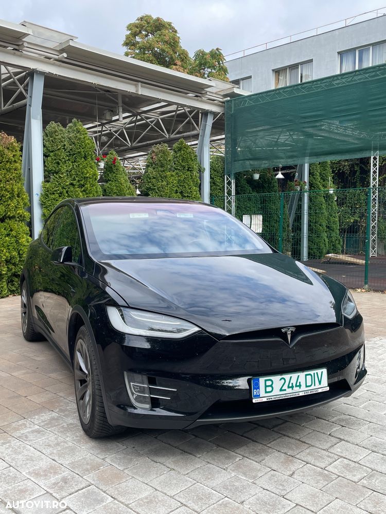 Tesla Model X Standard Reichweite - 1
