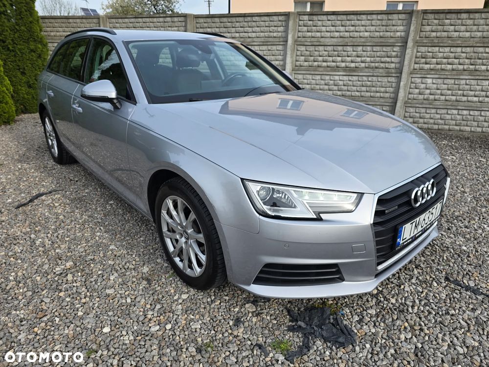 Audi A4 Avant 2.0 TDI DPF clean diesel quattro S tronic Attraction