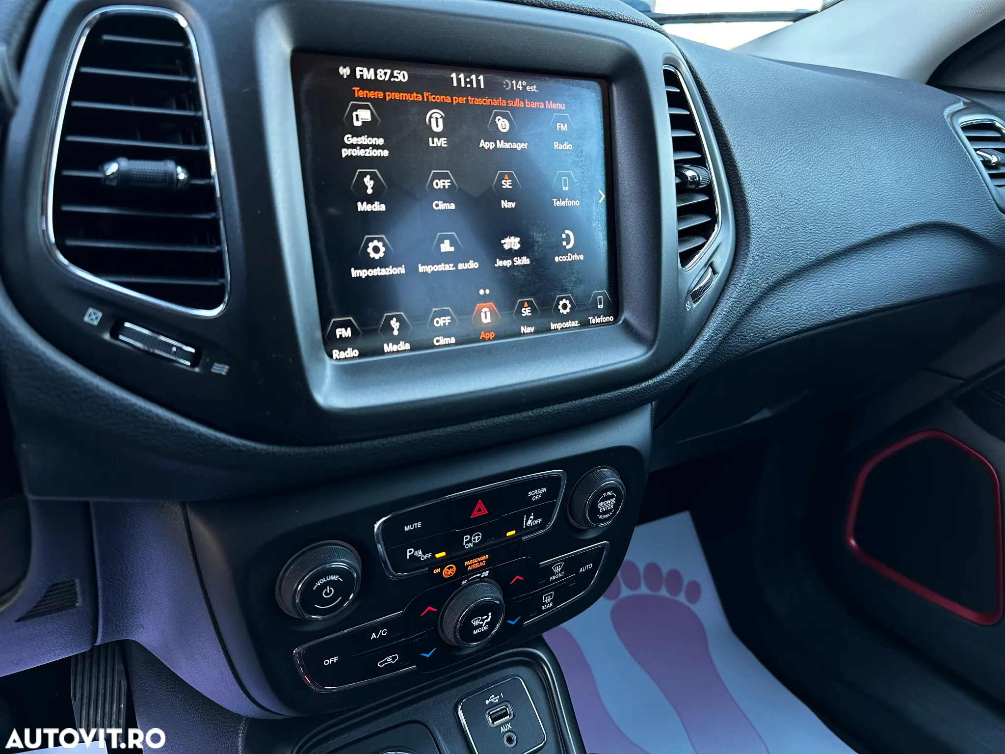 Jeep Compass - 10