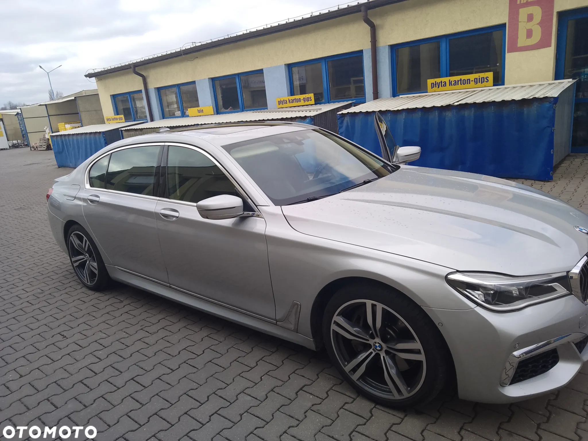 BMW Seria 7 750i xDrive - 2