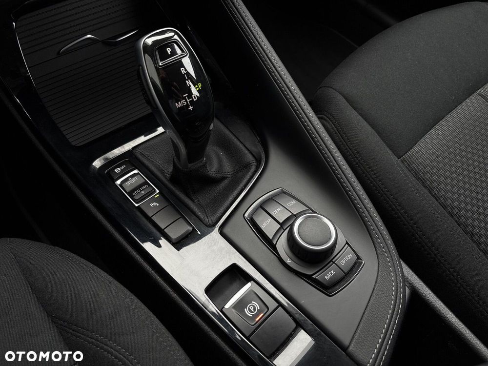 BMW X2 sDrive18i - 26